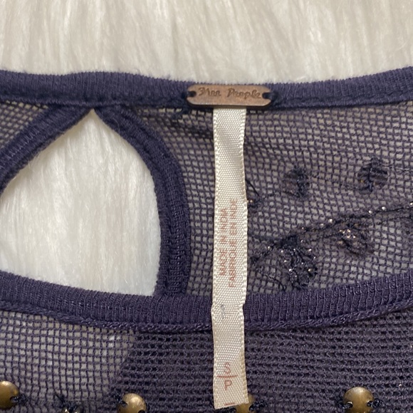 Free People Beaded, Flowey Sleeved Blouse w/ Keyhole neckline on back - Picture 5 of 9